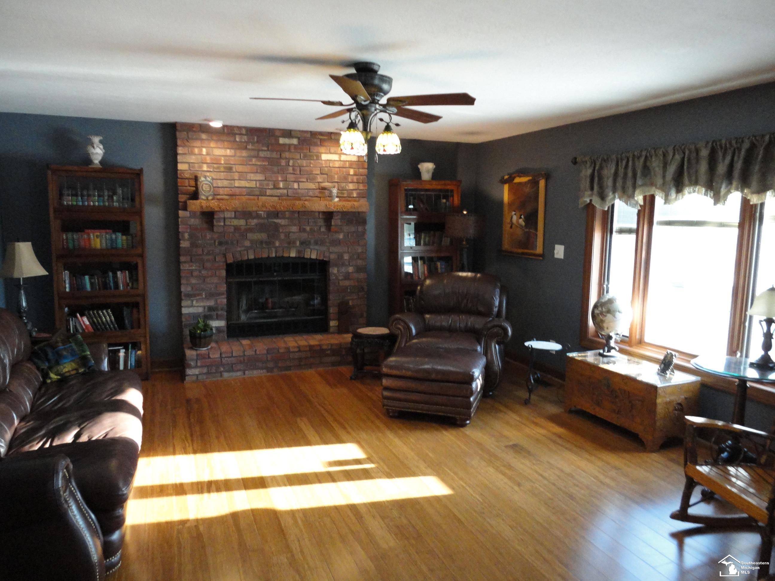 811 Heiss Road Monroe, MI 48162 - Photo 9 of 46