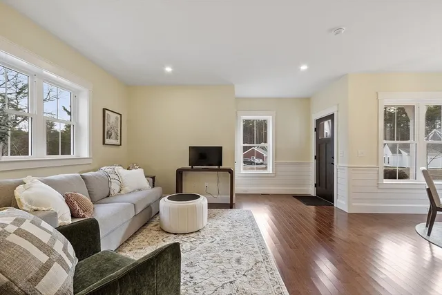 $1,199,900 | 13 Kay's Walk, Unit 13, Carlisle, MA 01741