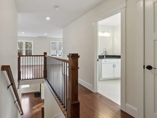 $1,199,900 | 13 Kay's Walk, Unit 13, Carlisle, MA 01741