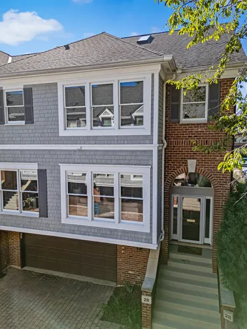 $1,100,000 | 28 South Clay Street, Hinsdale, IL 60521