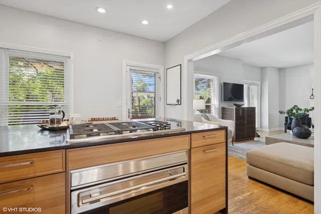 $1,100,000 | 28 South Clay Street, Hinsdale, IL 60521