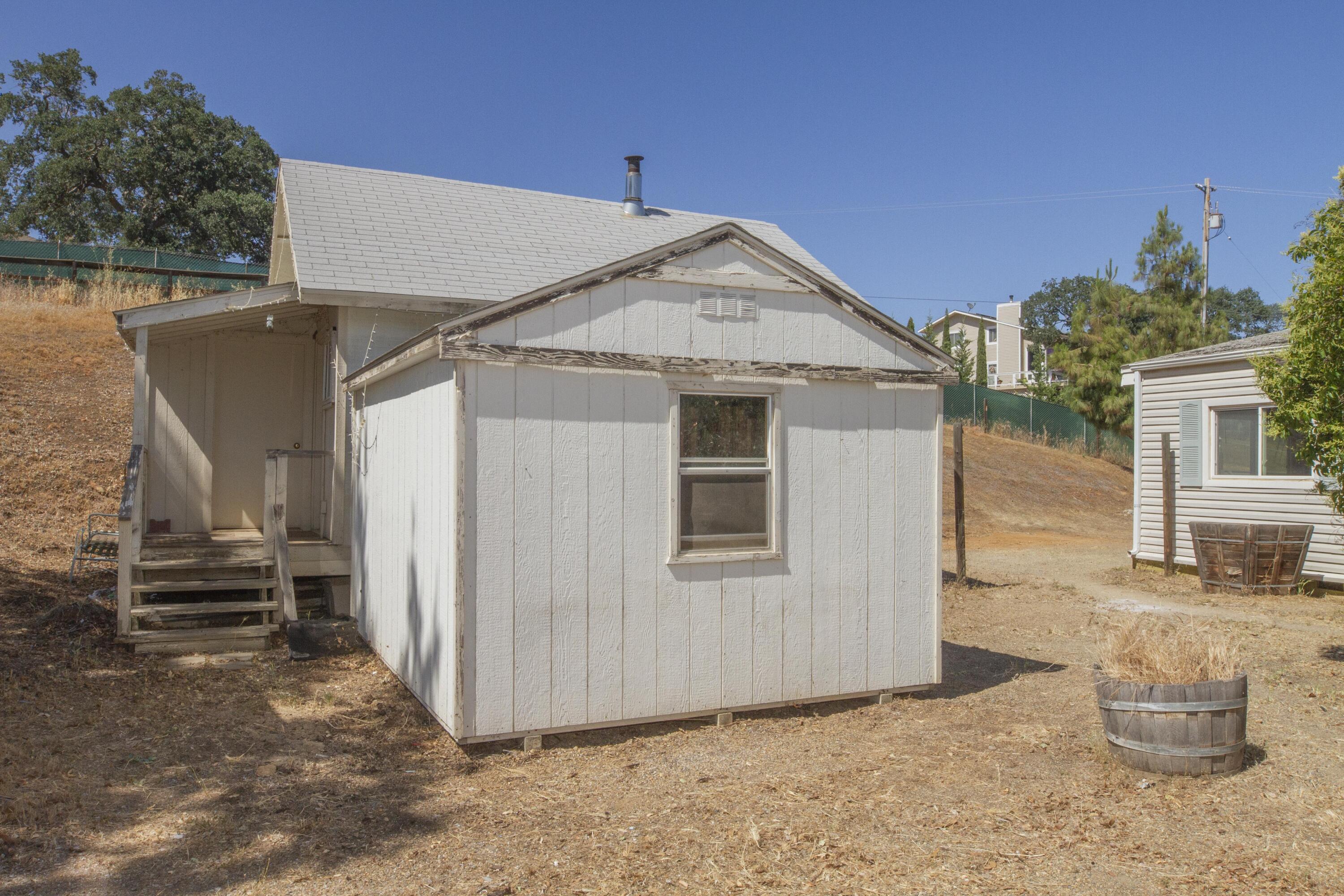 46066 Longview Road Yokuts Valley, CA 93675 - Photo 30 of 66 31