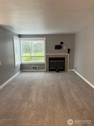 $3,950 | 932 22nd Avenue South, Seattle, WA 98144