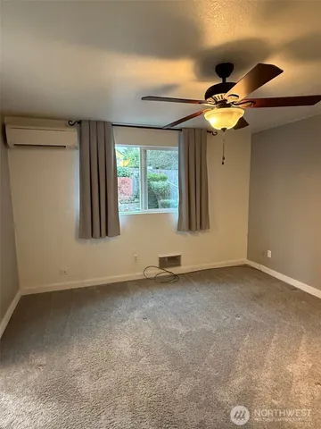 $3,950 | 932 22nd Avenue South, Seattle, WA 98144