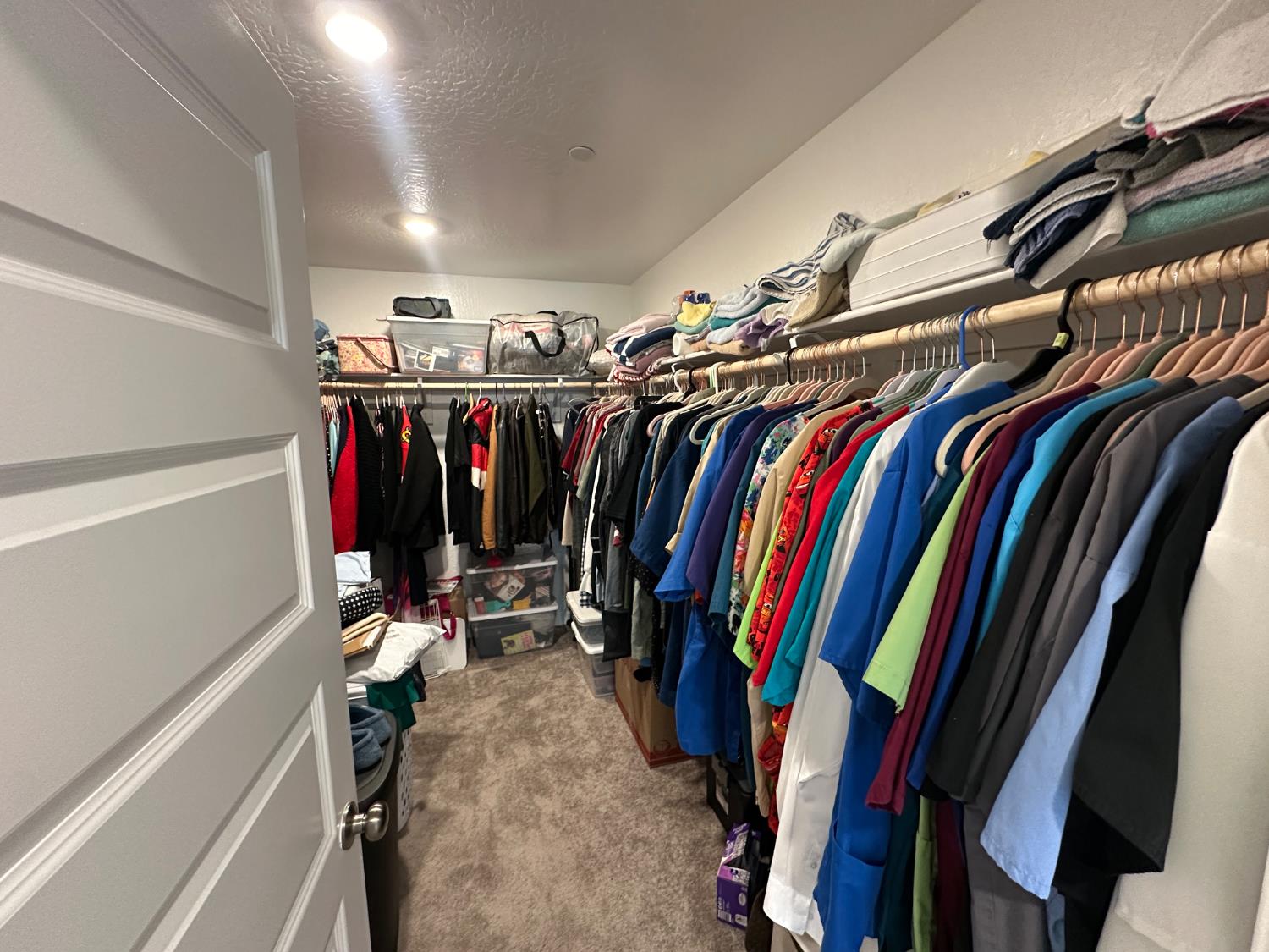 1757 Klamath Road South Madera, CA 93636 - Photo 9 of 33 a view of walk in closet with clothes