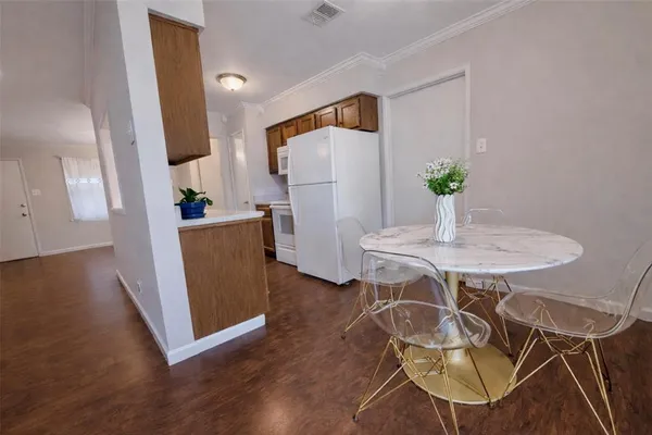 $2,200 | 414 Melrose Drive, Richardson, TX 75080