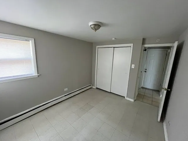 $1,000 | 13940 South Edbrooke Avenue, Unit 2W, Riverdale, IL 60827