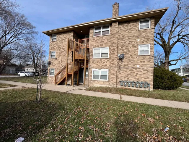 $1,000 | 13940 South Edbrooke Avenue, Unit 2W, Riverdale, IL 60827