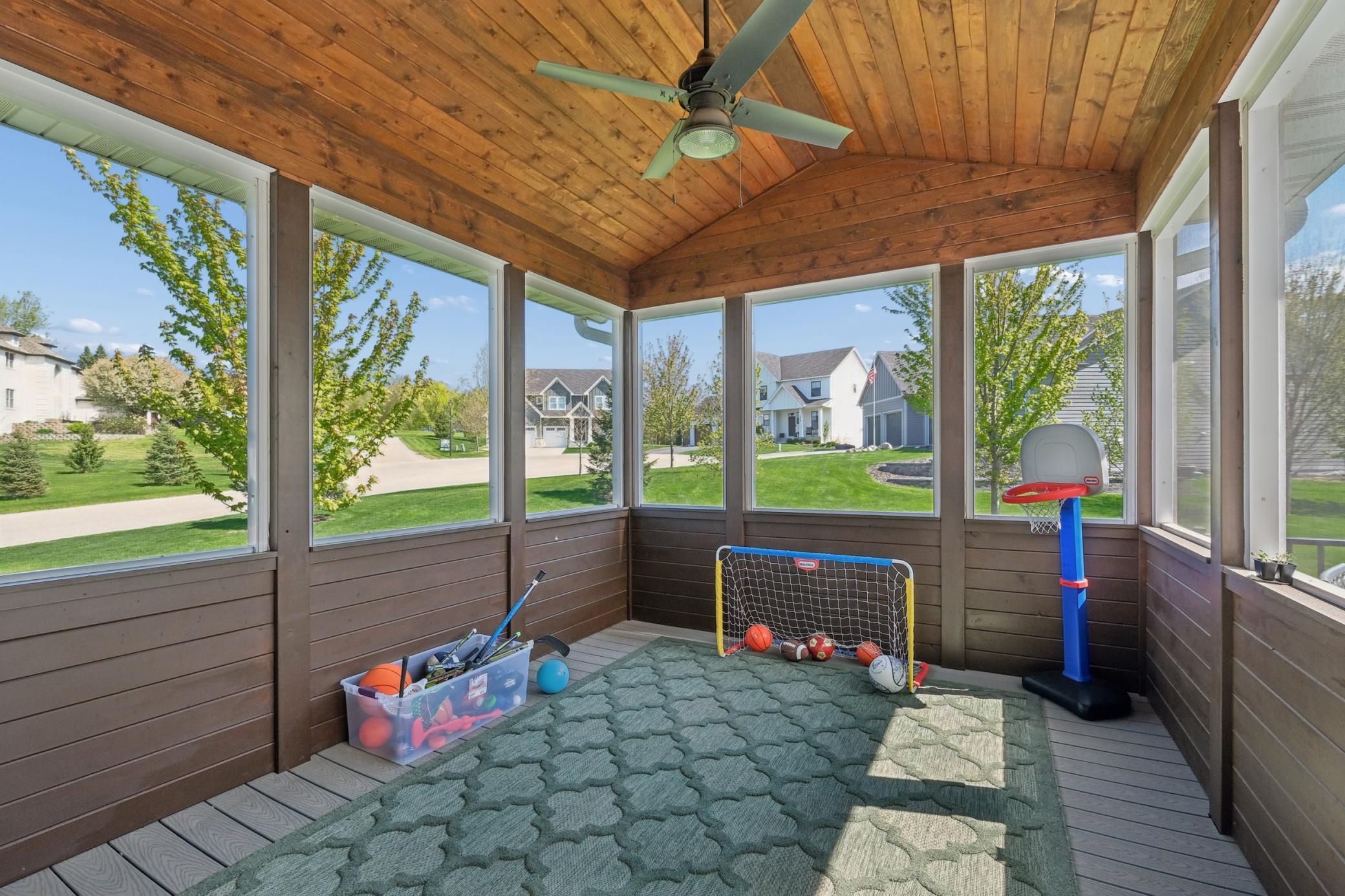 7545 Fawn Hill Road Chanhassen, MN 55317 - Photo 11 of 40 Gallery Image 11
