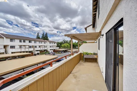 $449,000 | 5035 Valley Crest Drive, Unit 177, Concord, CA 94521