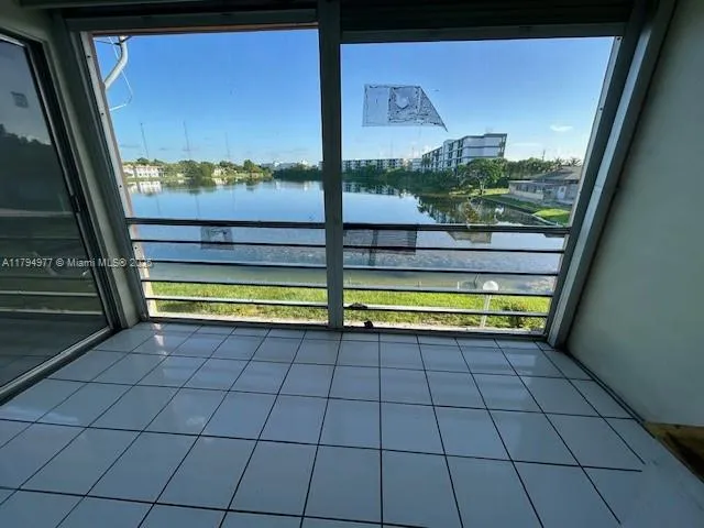 $60,300 | 285 Northeast 191st Street, Unit 2923, Miami, FL 33179