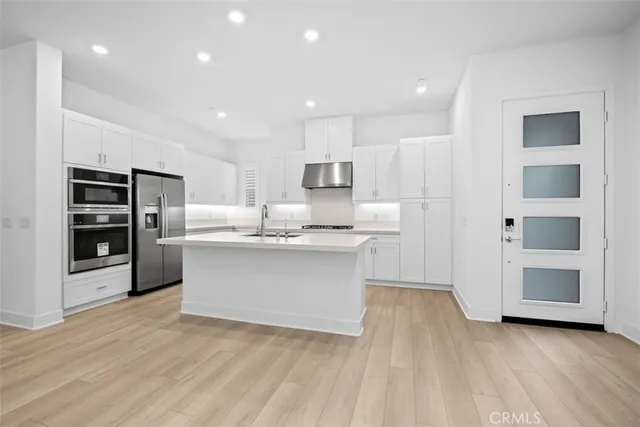 $4,450 | 532 Neilson, Irvine, CA 92618