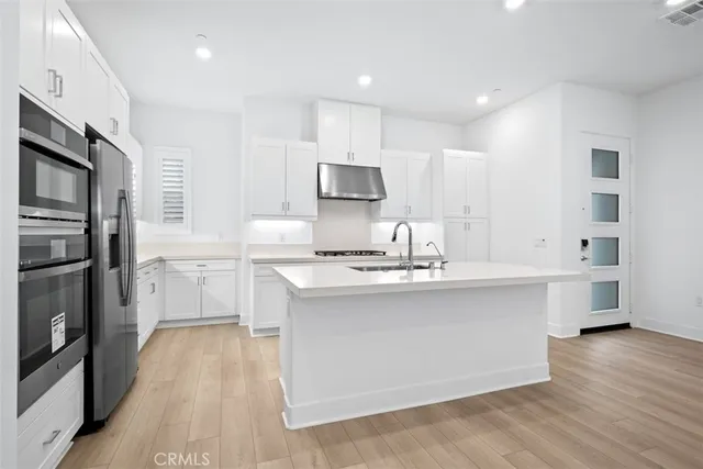 $4,450 | 532 Neilson, Irvine, CA 92618