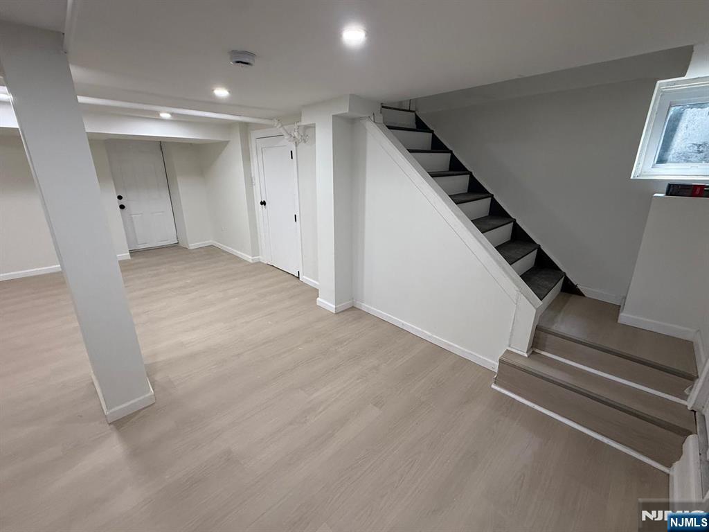 867 River Road Teaneck, NJ 07666 - Photo 13 of 32