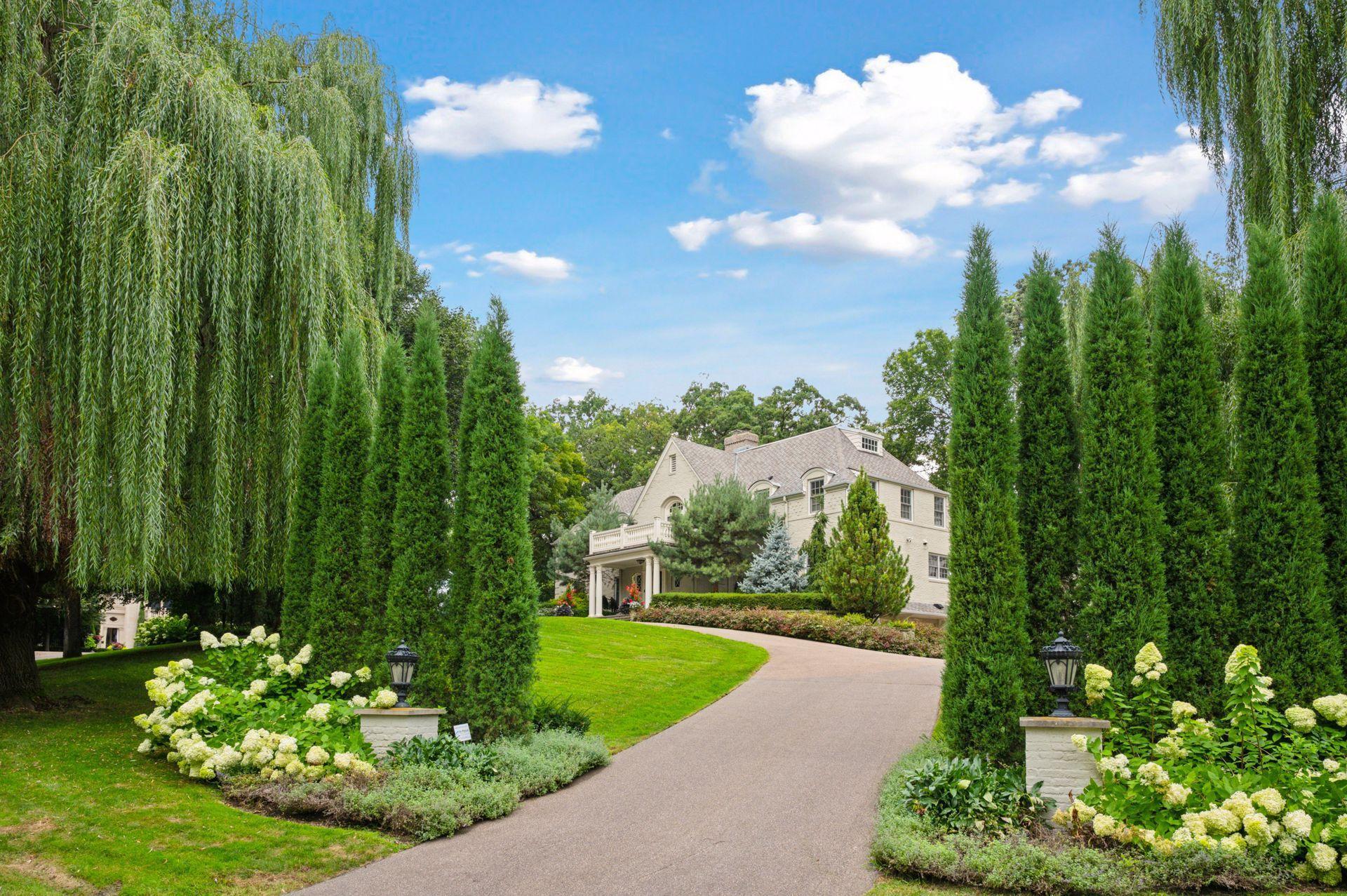 12 Merilane Edina, MN 55436 - Photo 2 of 15