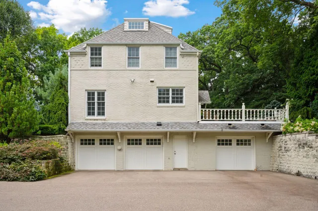 $1,985,000 | 12 Merilane, Edina, MN 55436