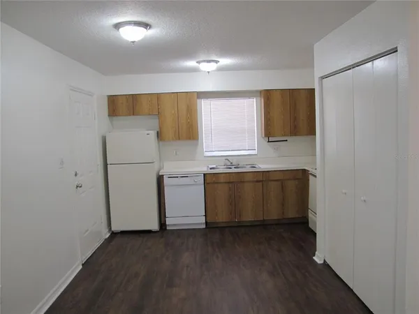 $2,100 | 3603 Temple Street, Unit B, Tampa, FL 33619