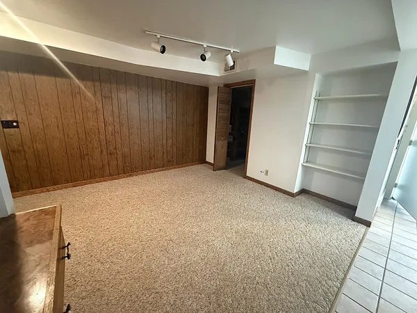 $289,000 | 609 Moss Place, Dixon, IL 61021