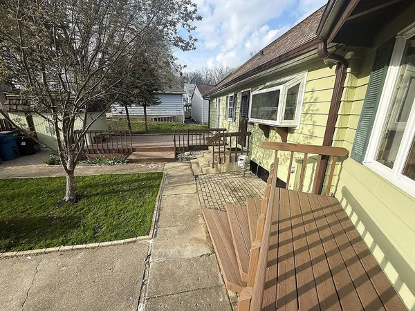 $289,000 | 609 Moss Place, Dixon, IL 61021