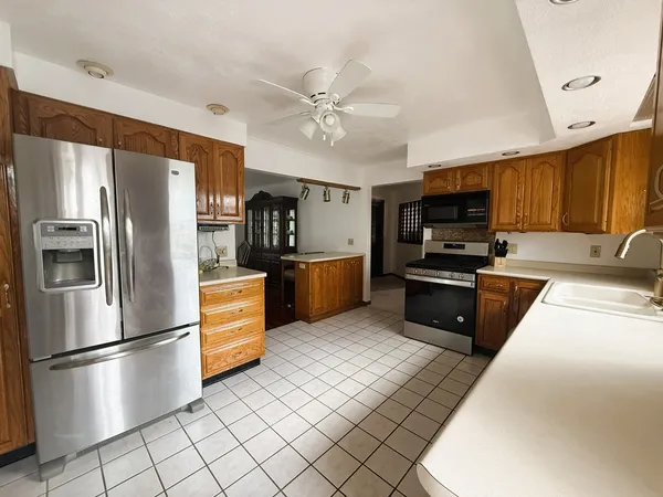 $289,000 | 609 Moss Place, Dixon, IL 61021