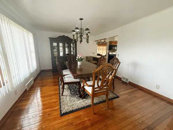 $289,000 | 609 Moss Place, Dixon, IL 61021