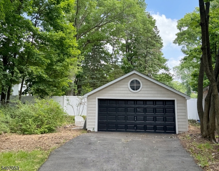 58 Ridgeway Avenue West Orange, NJ 07052 - Photo 6 of 12