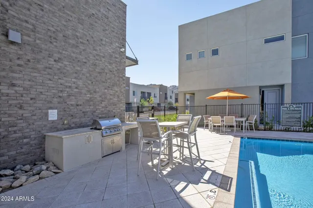 $1,908 | 9700 South Central Avenue, Unit 2, Phoenix, AZ 85042