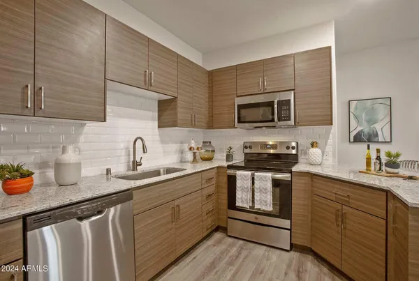 $1,998 | 9700 South Central Avenue, Unit 2, Phoenix, AZ 85042