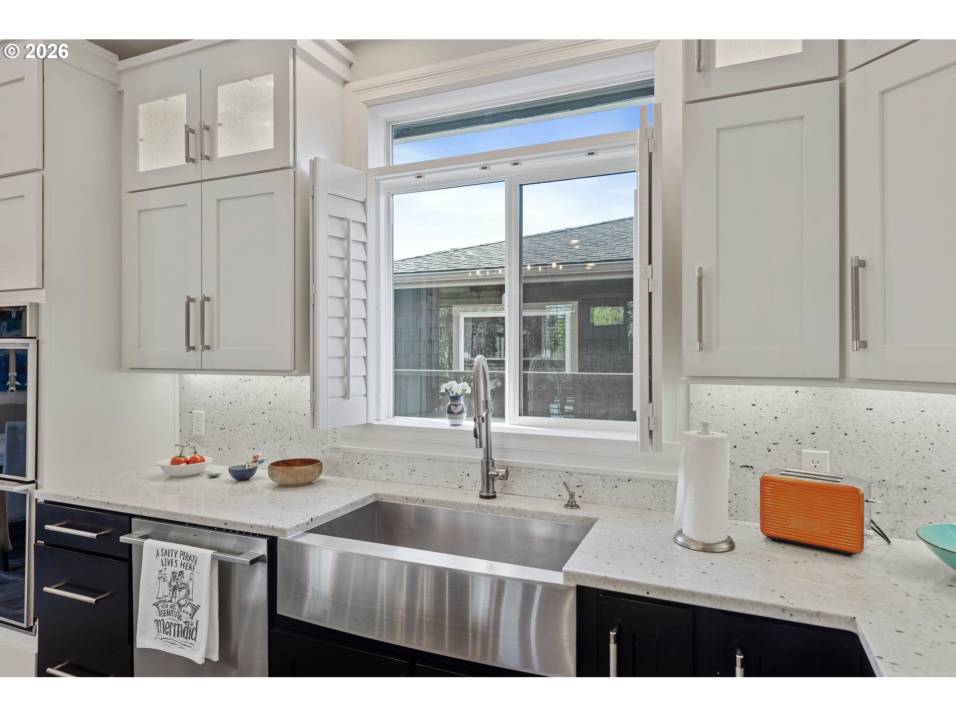 3220 Natalie Way Bandon, OR 97411 - Photo 11 of 43 Kitchen