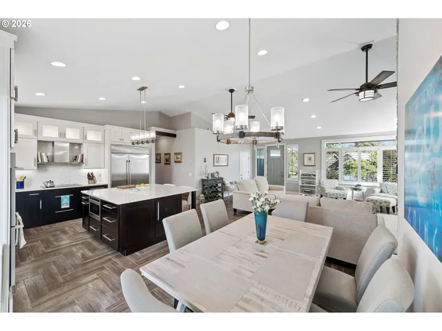 $829,000 | 3220 Natalie Way, Bandon, OR 97411