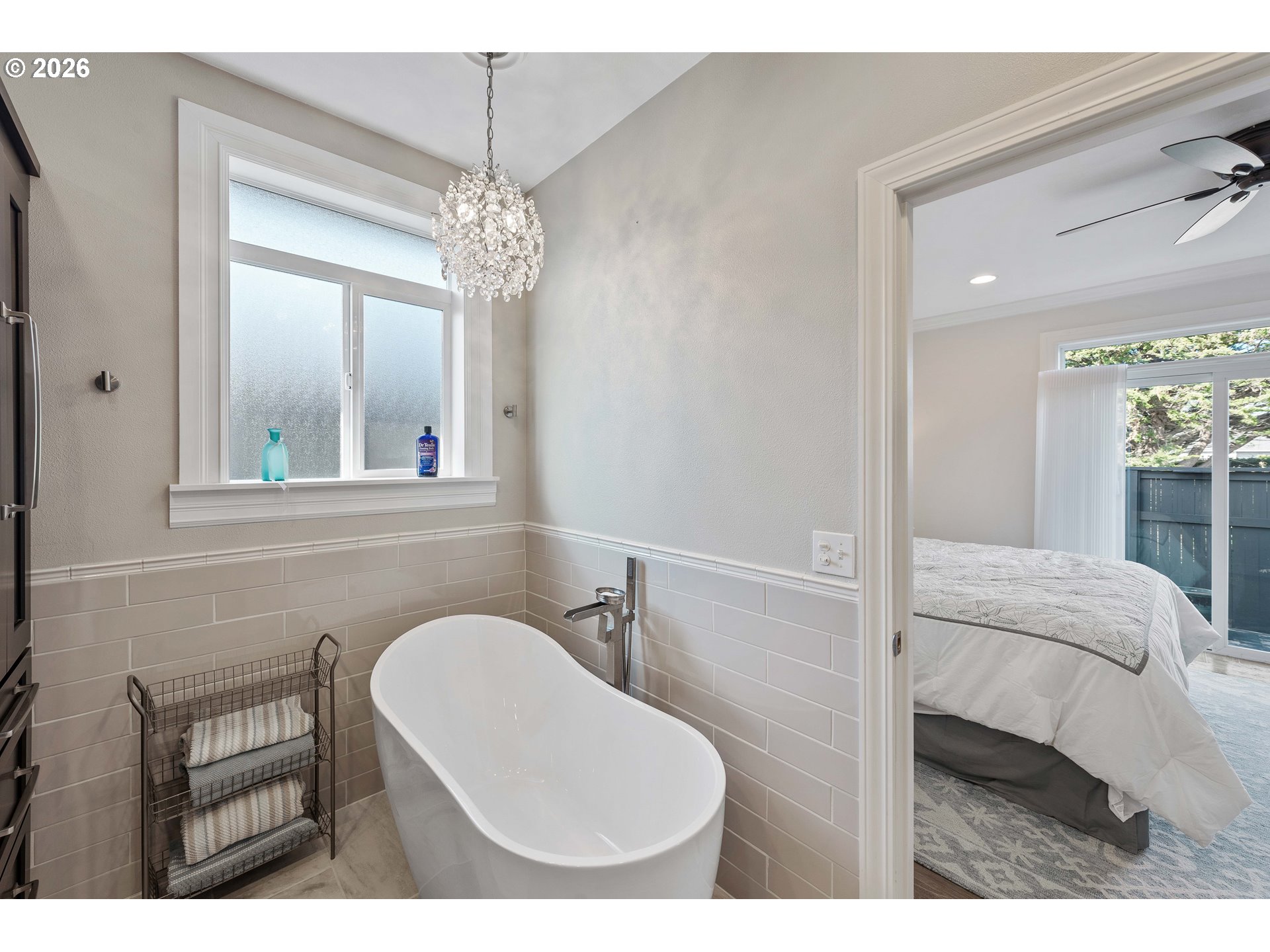 3220 Natalie Way Bandon, OR 97411 - Photo 22 of 43 Bathroom