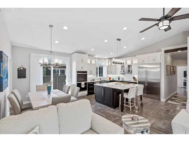 $829,000 | 3220 Natalie Way, Bandon, OR 97411