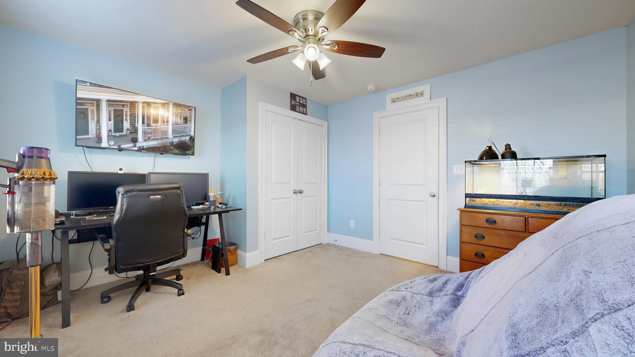 819 Mapleton Avenue Middletown, DE 19709 - Photo 29 of 56 a workspace with furniture and a ceiling fan