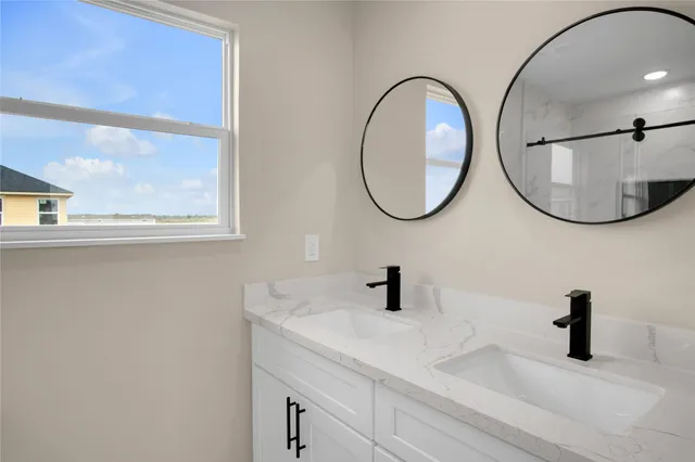 $1,750 | 835 22nd Street, San Leon, TX 77539