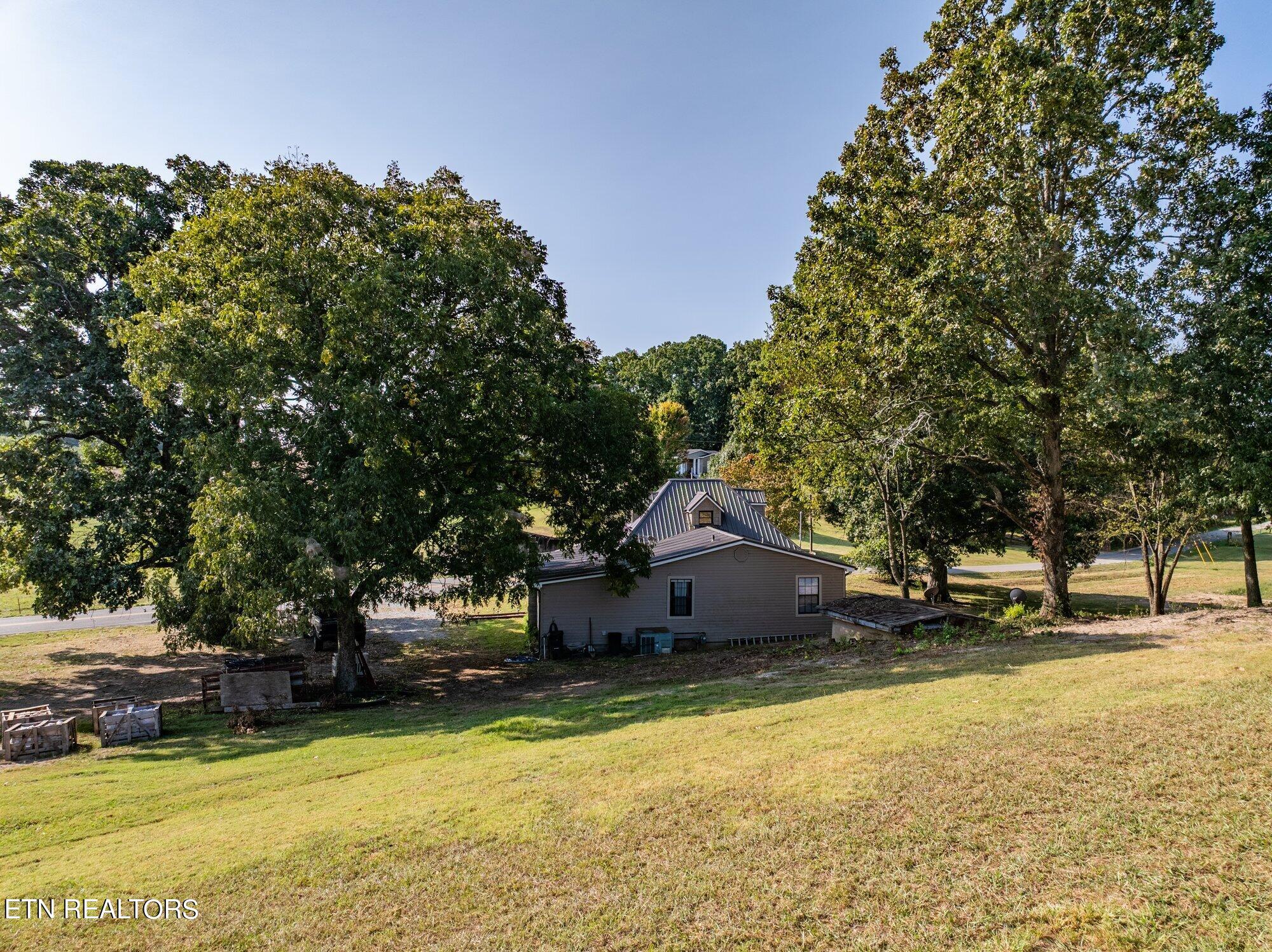 18505 Sunnyside Road Philadelphia, TN 37846 - Photo 19 of 38 18505-Sunnyside-Rd-Philadelphia-TN-24 (1
