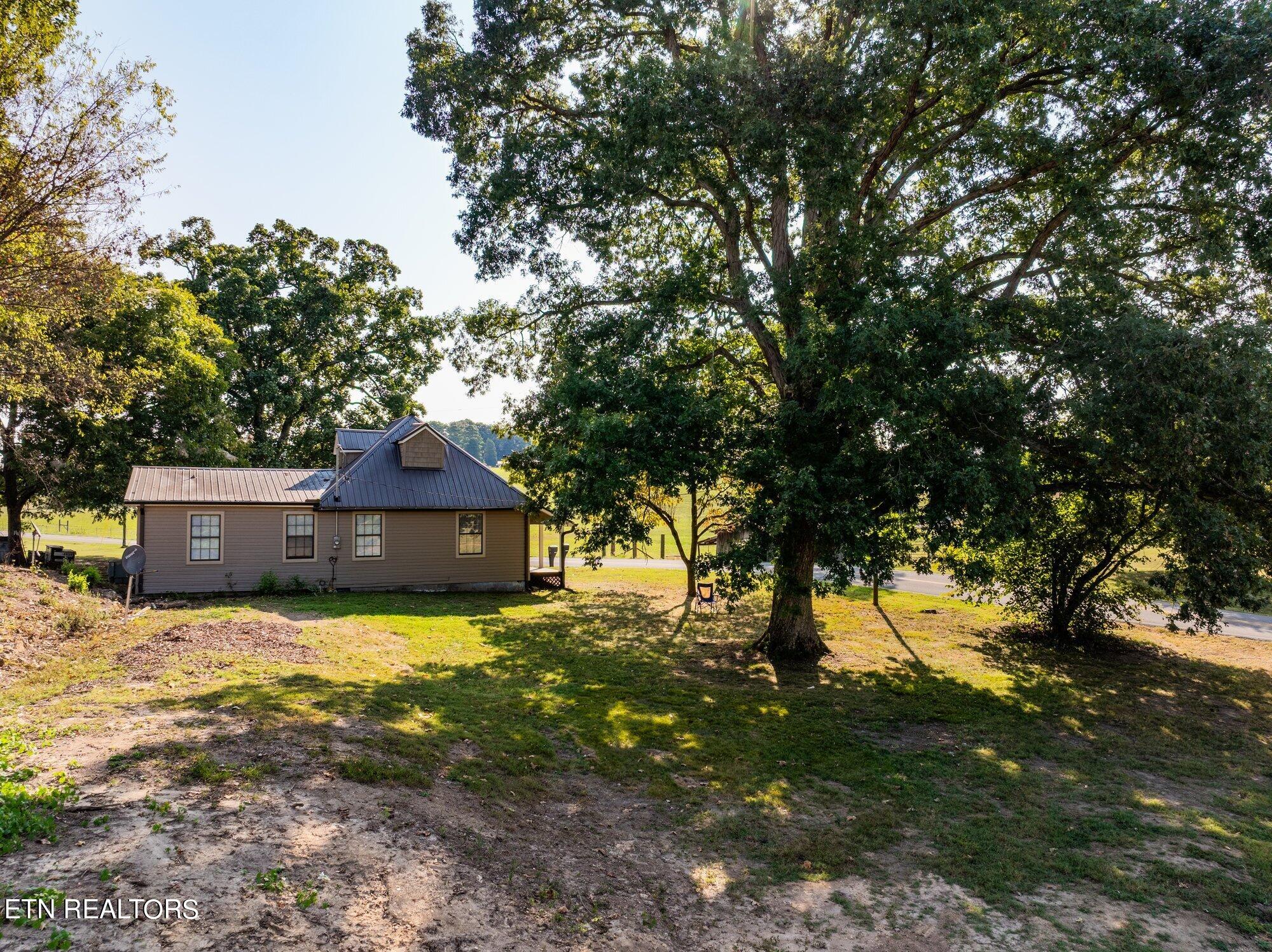 18505 Sunnyside Road Philadelphia, TN 37846 - Photo 21 of 38 18505-Sunnyside-Rd-Philadelphia-TN-22 (1