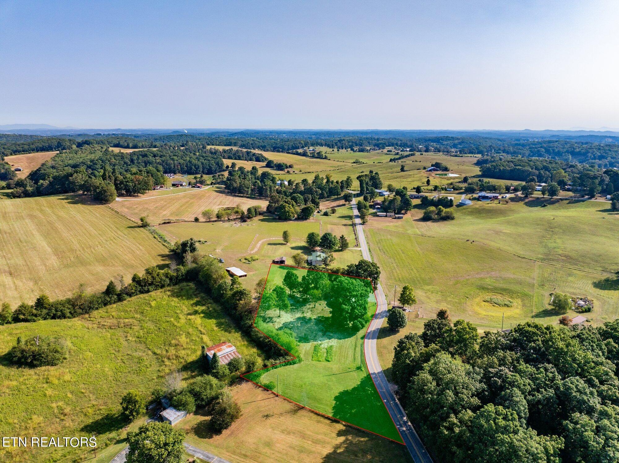 18505 Sunnyside Road Philadelphia, TN 37846 - Photo 26 of 38 18505-Sunnyside-Rd-Philadelphia-TN-30 (1