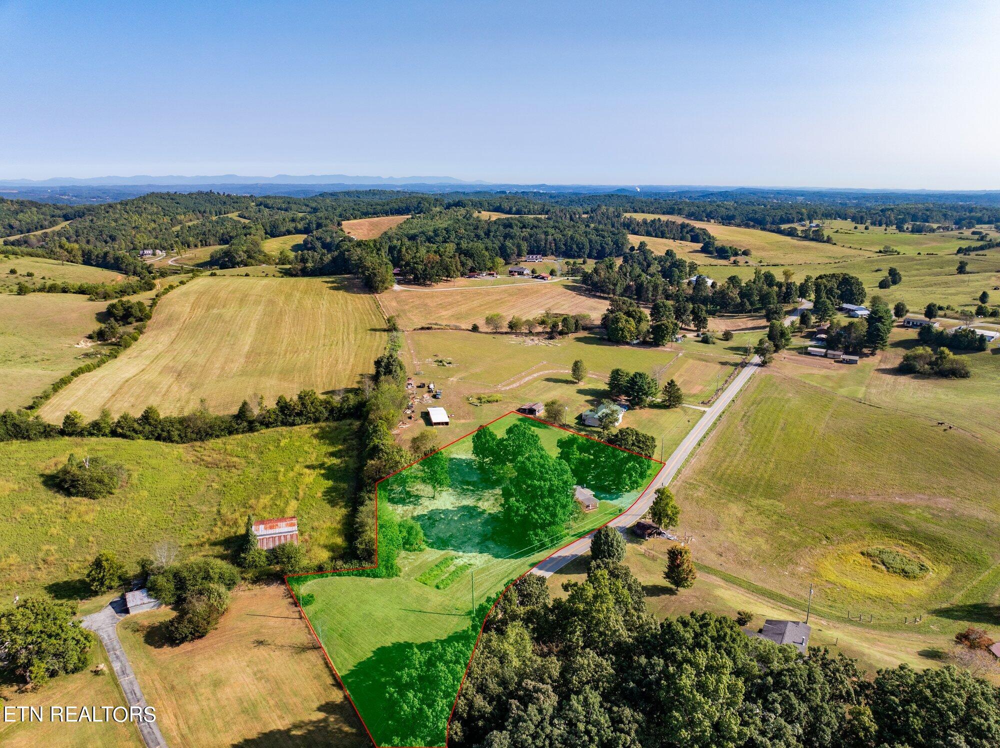 18505 Sunnyside Road Philadelphia, TN 37846 - Photo 27 of 38 18505-Sunnyside-Rd-Philadelphia-TN-28 (1