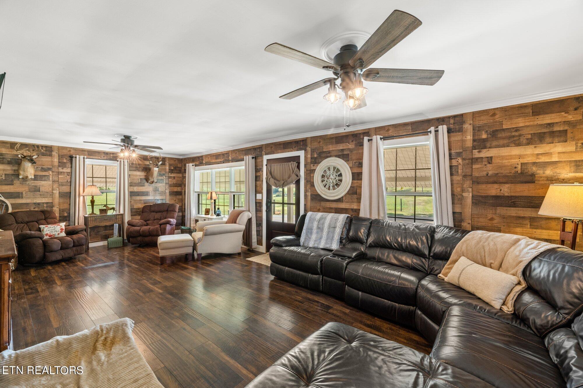 18505 Sunnyside Road Philadelphia, TN 37846 - Photo 3 of 38 18505-Sunnyside-Rd-Philadelphia-TN-2 (1)