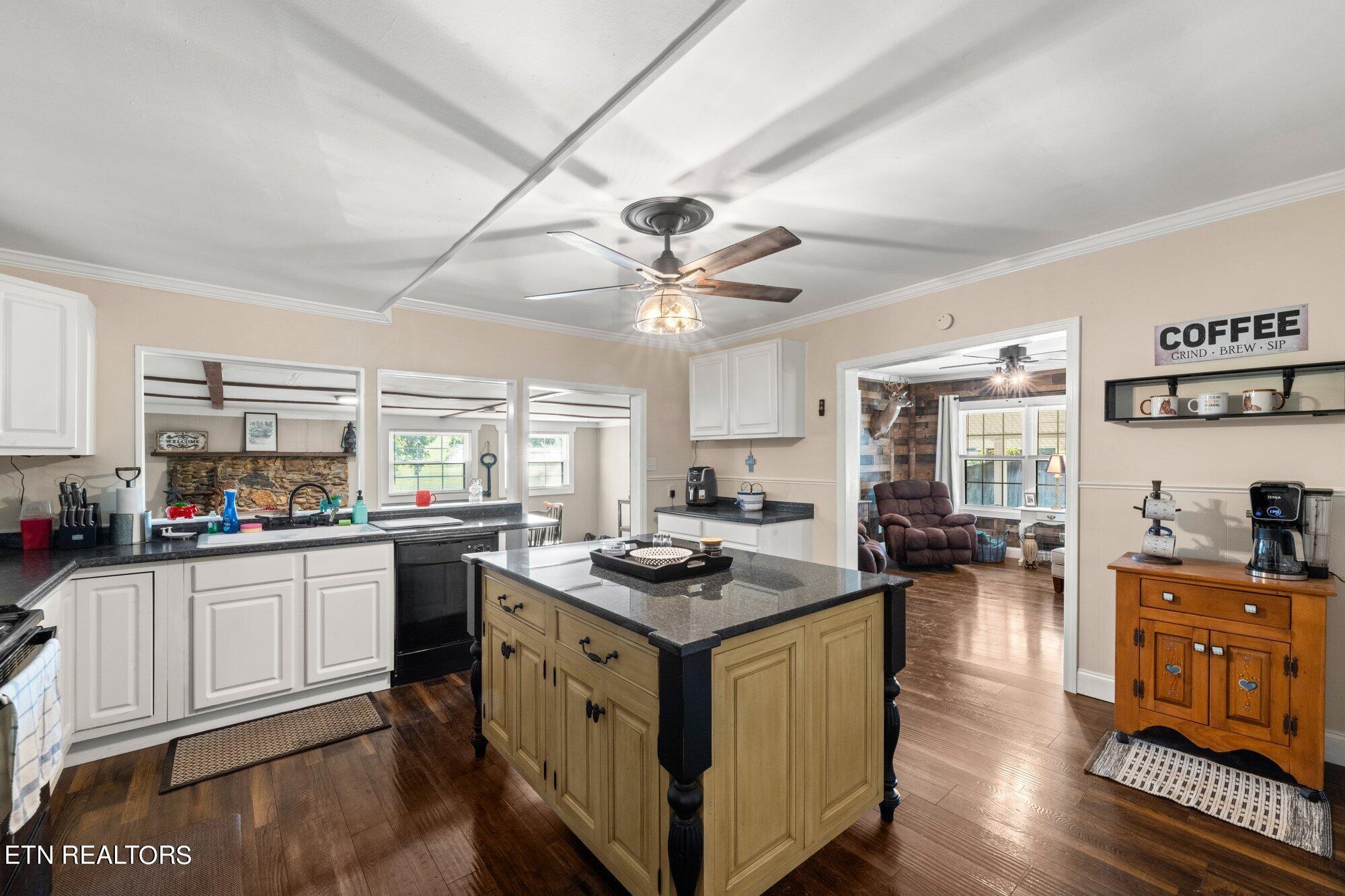 18505 Sunnyside Road Philadelphia, TN 37846 - Photo 6 of 38 18505-Sunnyside-Rd-Philadelphia-TN-6 (1)