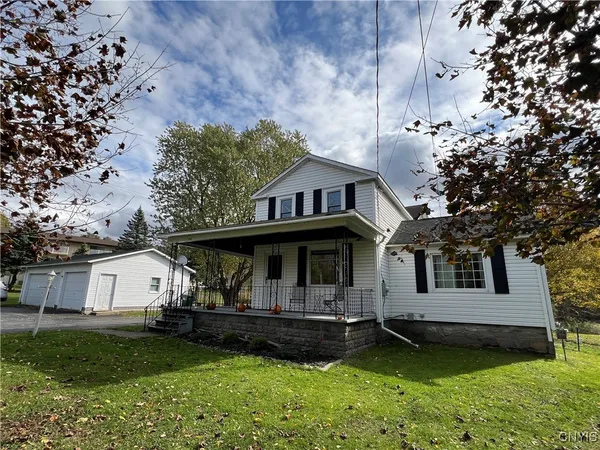 $259,900 | 194 East Albany Street, Oswego, NY 13126