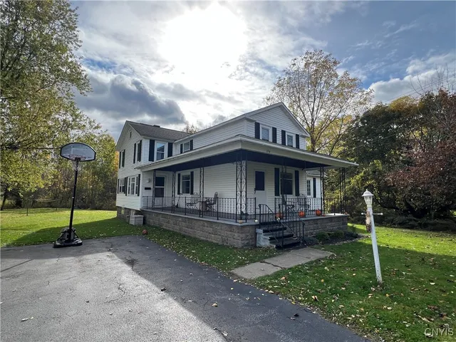 $279,900 | 194 East Albany Street, Oswego, NY 13126