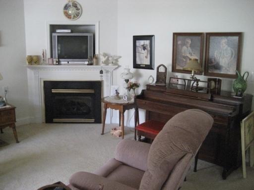 21 Hunters Ridge Lane Rocky Mount, VA 24151 - Photo 3 of 24 2 Living Area