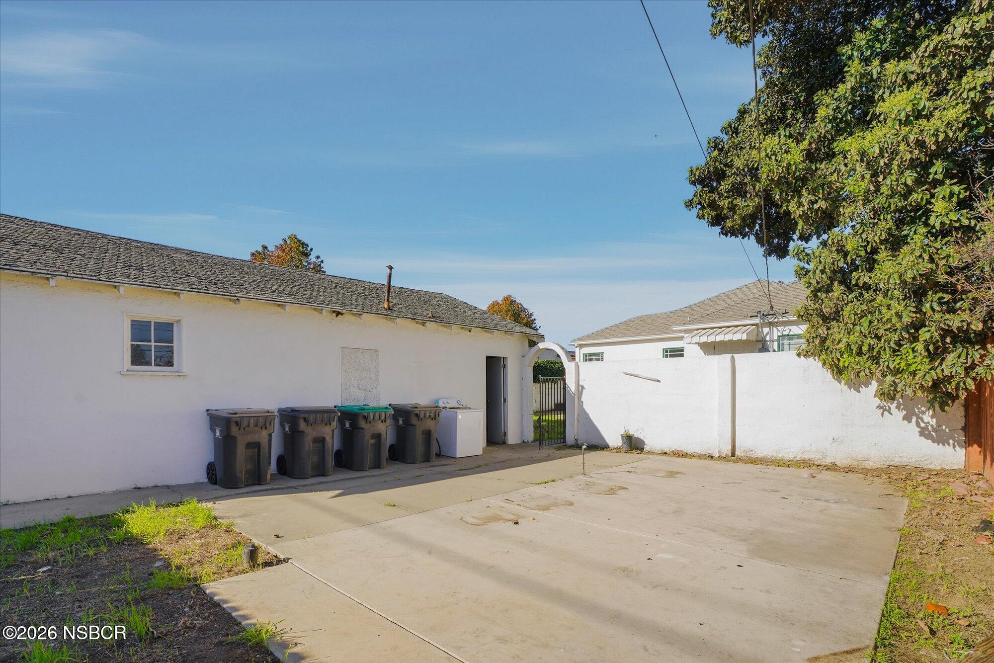 308 West Mill Street Santa Maria, CA 93458 - Photo 20 of 23 39-308W_Mill_37
