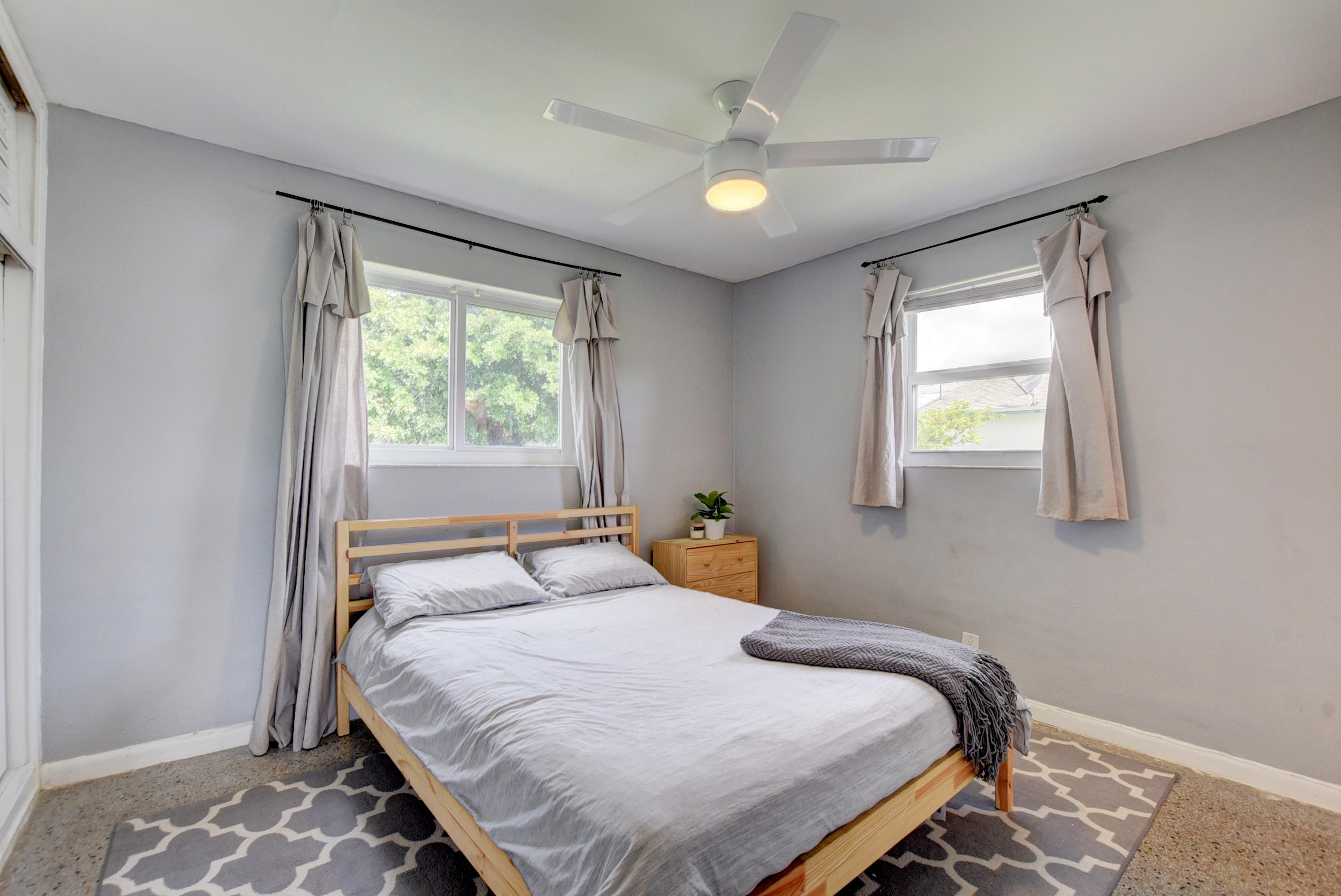 418 Southwest 14th Avenue Delray Beach, FL 33444 - Photo 13 of 29 Main Bedroom w/ LED Remote Fan