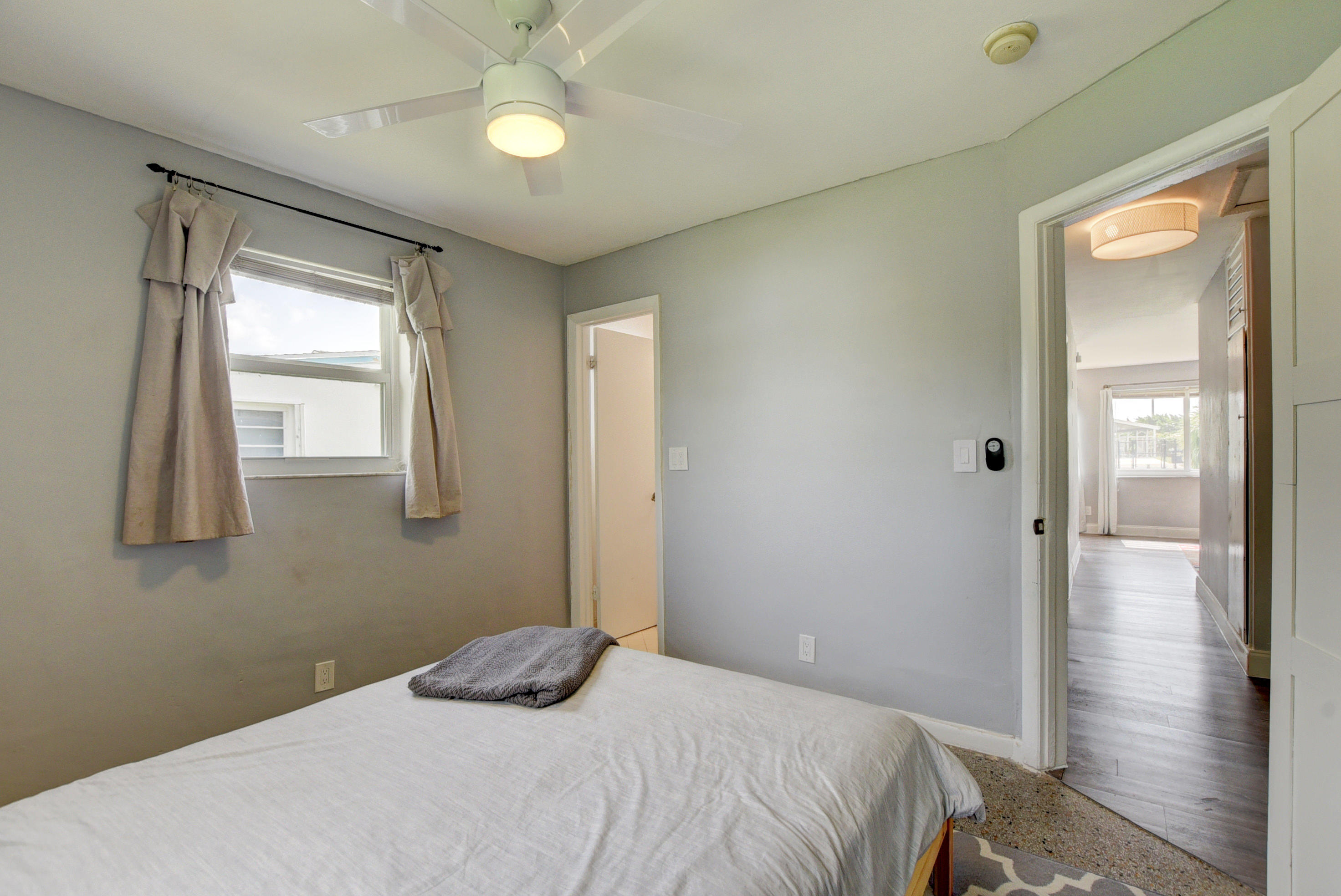 418 Southwest 14th Avenue Delray Beach, FL 33444 - Photo 14 of 29 Main Bedroom w/ Terrazzo Flooring