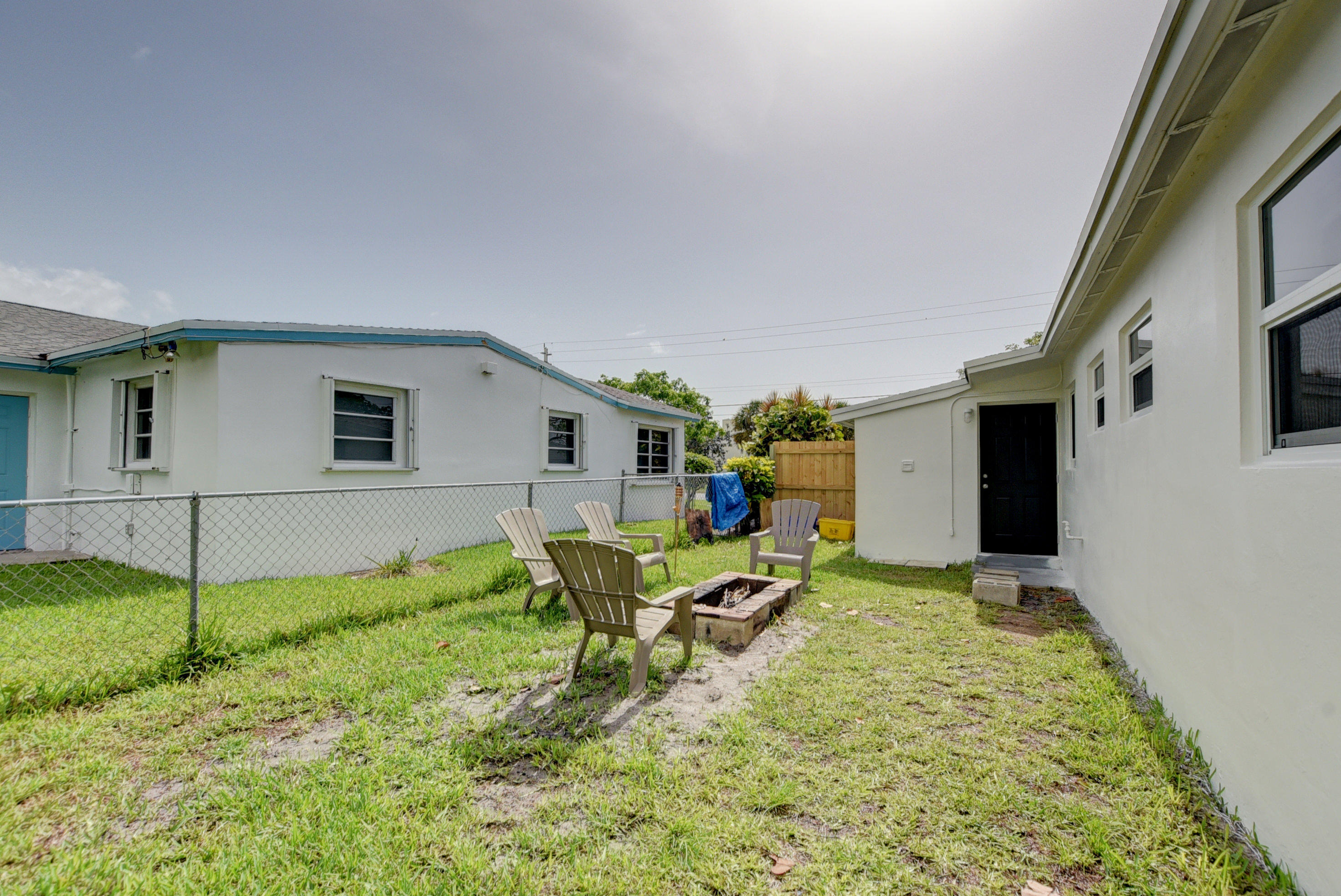 418 Southwest 14th Avenue Delray Beach, FL 33444 - Photo 21 of 29 Backdoor Entrance To Backyard