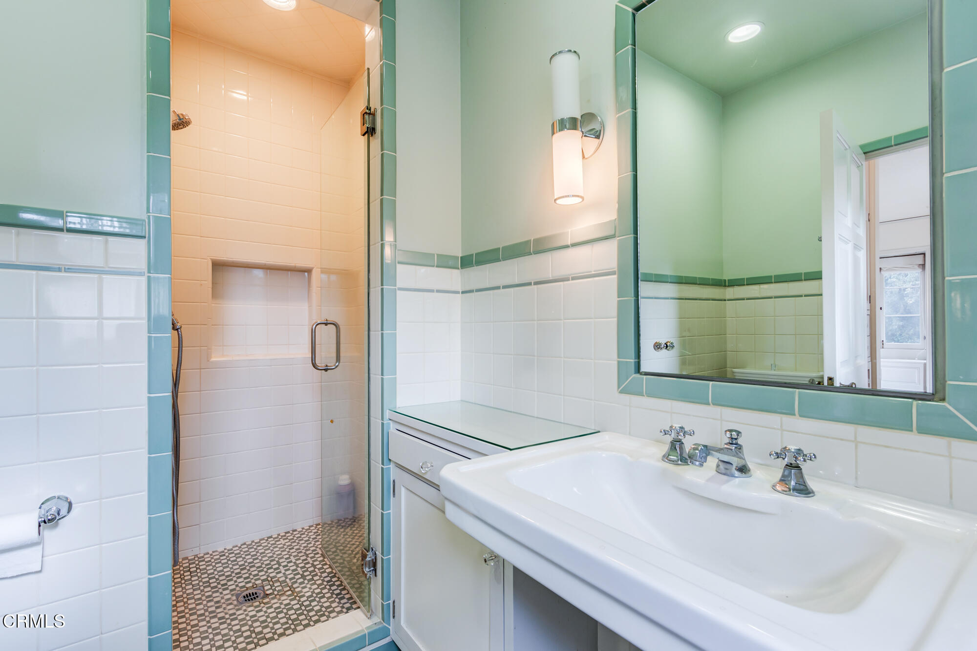 2050 Ashbourne Drive South Pasadena, CA 91030 - Photo 13 of 26 a bathroom with a sink and a mirror