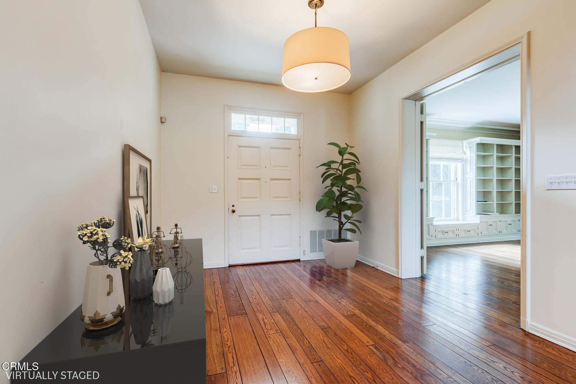 2050 Ashbourne Drive South Pasadena, CA 91030 - Photo 16 of 26 a view of a livingroom with wooden floor