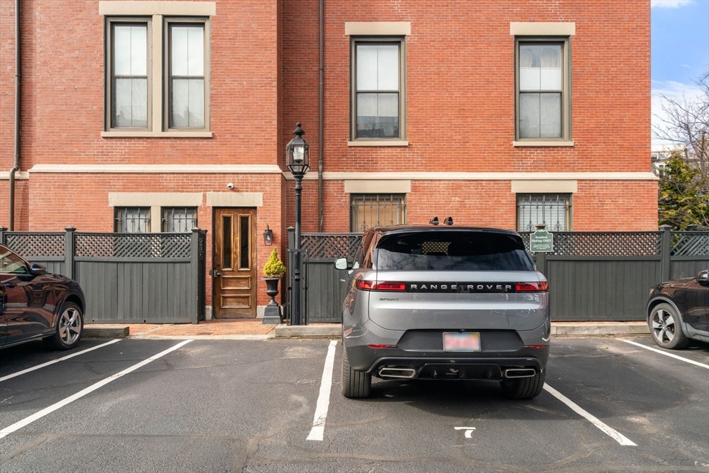 150 Appleton Street, Unit 3E Boston, MA 02116 - Photo 12 of 16